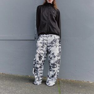 RAINS Sz M Naha Wide Leg Pants Nylon Lightweight Camo Parachute Unisex